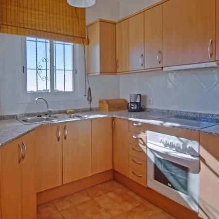 Villa Sleeps 6 With Pool And Wifi